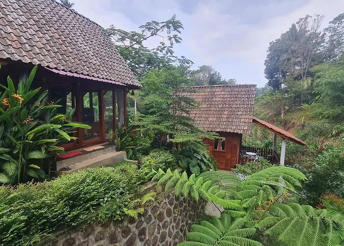 Rumah Kayu Mataraja - Tabanan *
